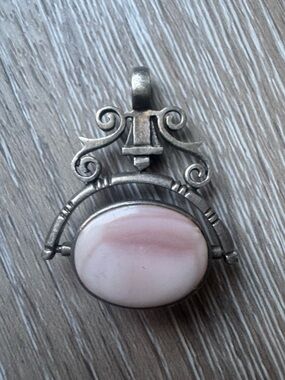 * DO NOT BUY* Vintage 925 silver reversible pendant